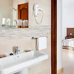Hotel Don Manolito 3*