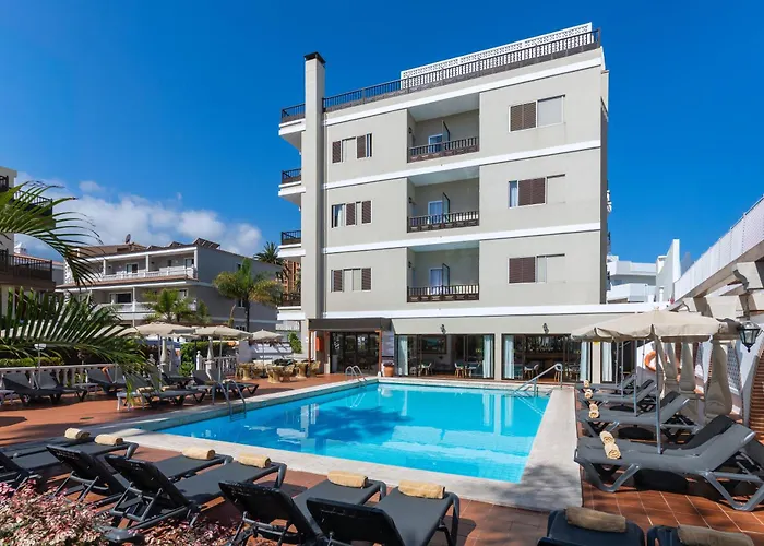 Hotel Don Manolito 3*